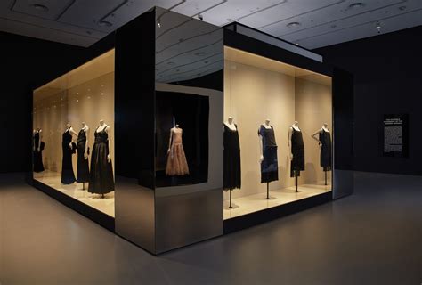 v&a chanel exhibition 2023